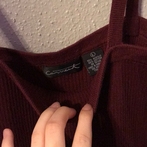 Crop top - Picture 2 of 3